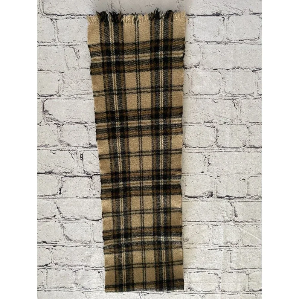 The Woollen Mill Of Princes St Edinburgh Lambswool Scarf Pure New Wool Plaid EUC